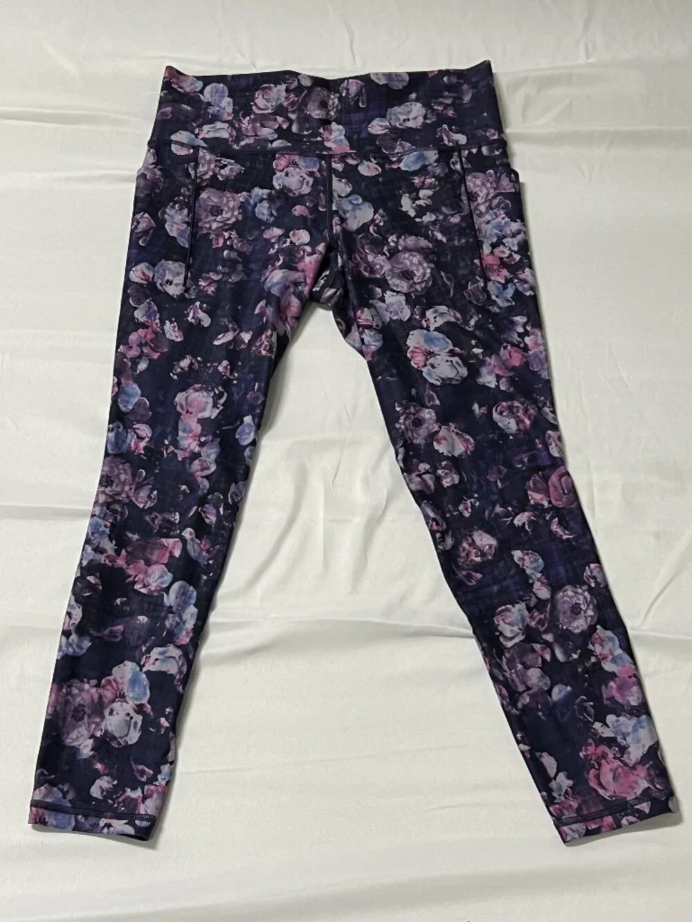 Athleta Salutation Stash Pocket II Printed 7/8 Tight Size L Purple Floral EUC - Picture 2 of 10